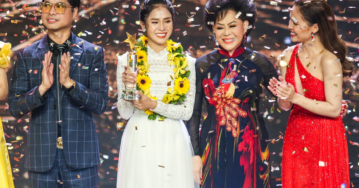 'Nàng thơ' của Ngọc Sơn đăng quang 'Thần tượng Bolero'