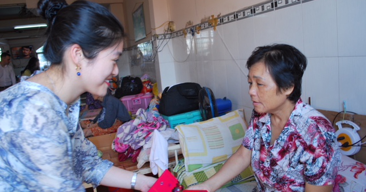 Vạn Thịnh Phát tặng hơn 600 triệu đồng quà Tết cho người khó khăn