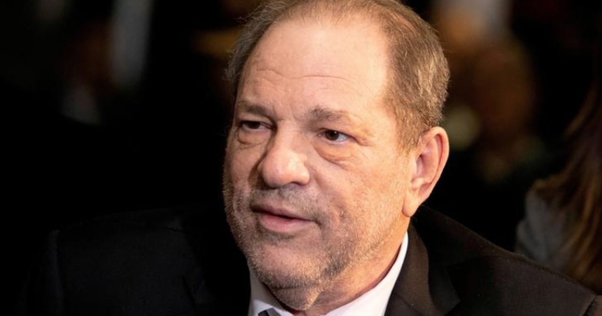 'Ông trùm' Harvey Weinstein bị dẫn độ đến Los Angeles đối mặt phiên tòa lần hai về tội cưỡng hiếp