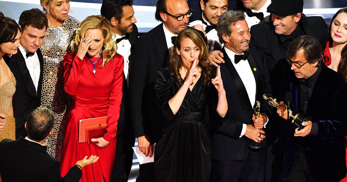 Oscar 2022: 'CODA' thắng giải Phim hay nhất