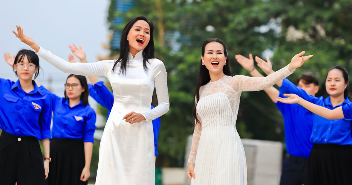 Sự kiện văn hóa tuần qua: Hoa hậu H’Hen Niê cùng nhiều nghệ sĩ nổi tiếng hát 'Sứ mệnh thanh niên' chào mừng Đại hội Đoàn