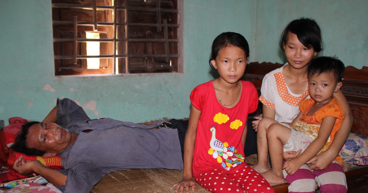 Khốn quẫn, người cha bán thận nuôi con thơ