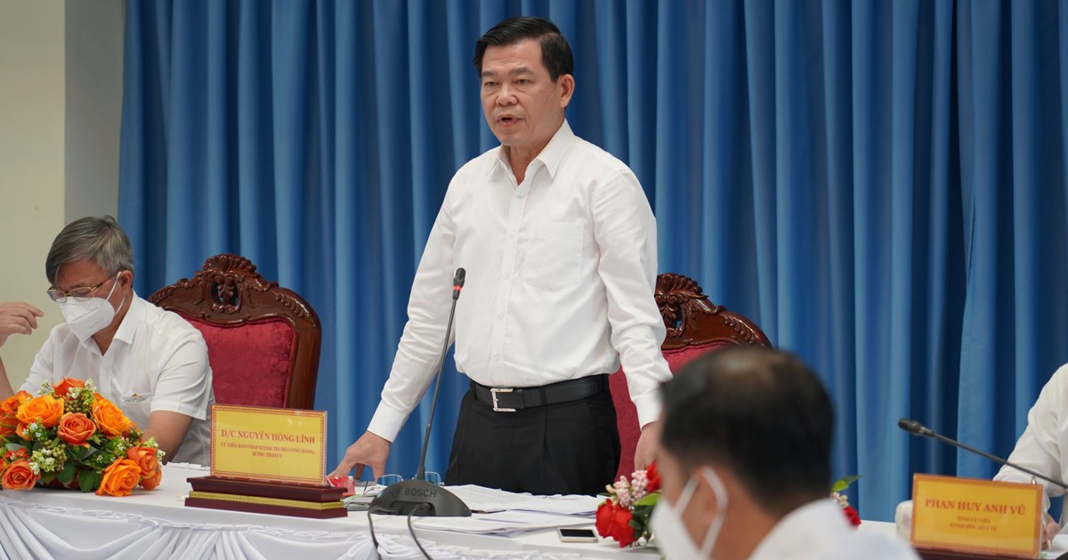 Bí thư Đồng Nai: 'Tiền hỗ trợ phải chuyển nhanh đến người dân, không giữ lại một xu nào...'