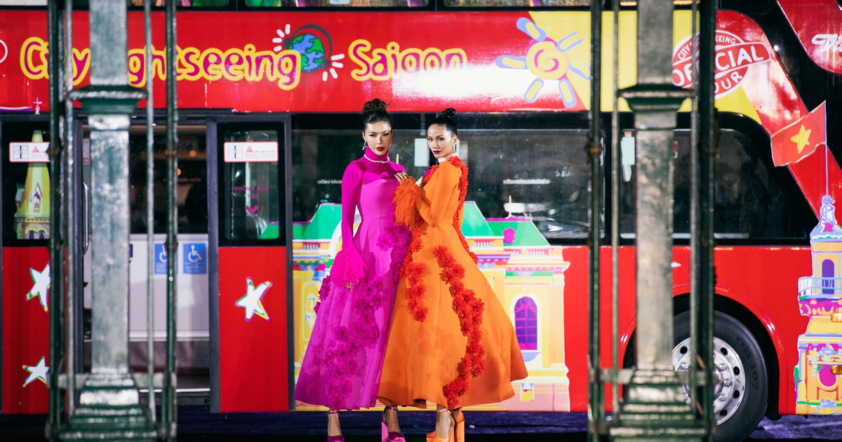 H'Hen Niê, Minh Tú và những lần diễn catwalk cặp đôi đỉnh cao