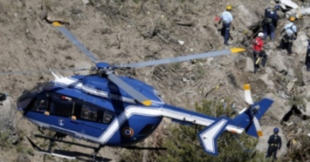 Tìm thấy hộp đen thứ hai của máy bay rơi ở Pháp