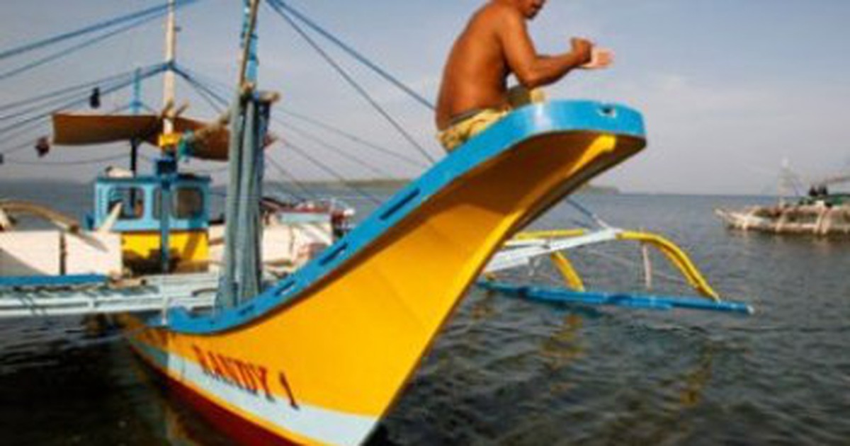 Trung Quốc bành trướng trên Biển Đông, ngư dân Philippines đành treo lưới