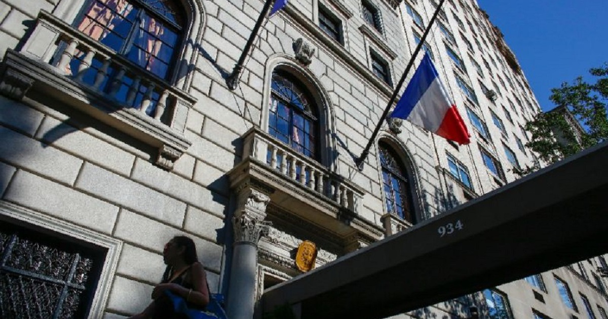 Lãnh sự quán Pháp ở New York sơ tán vì sợ bị đánh bom