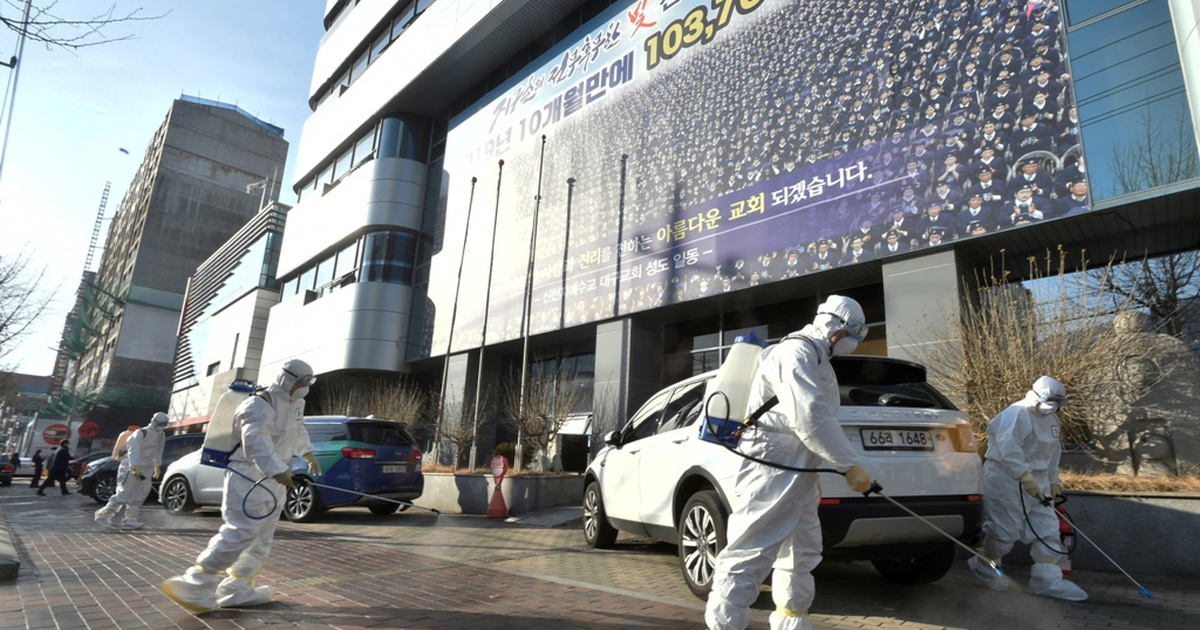 Một đại học ở Daegu cân nhắc cho sinh viên Việt về nước tránh dịch COVID-19