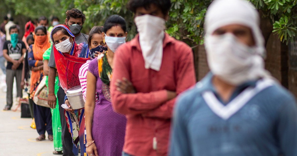 Một phụ nữ Ấn Độ bị hiếp dâm tập thể khi cách ly một mình tại trường