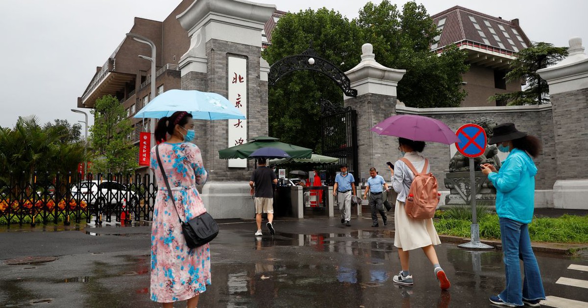 Đại học Trung Quốc yêu cầu nữ sinh không mặc trang phục 'khêu gợi'