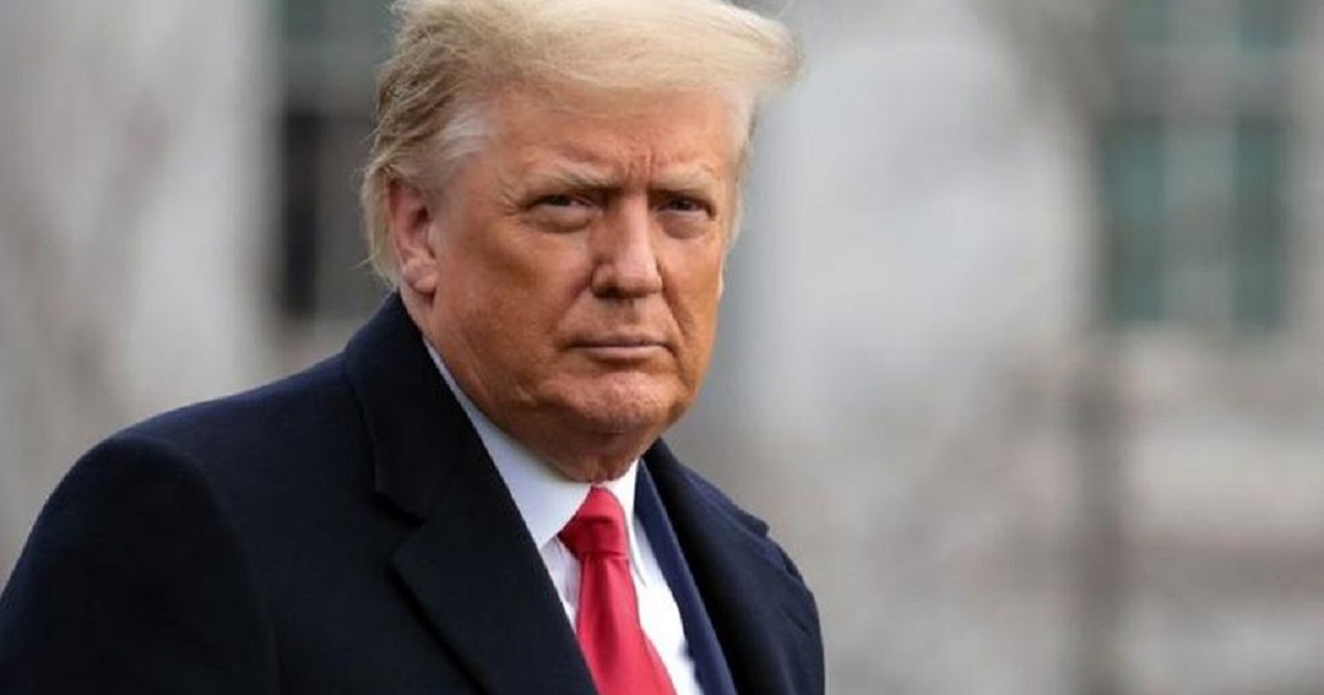 Tổng thống Trump tiếp tục ân xá đồng minh, 'ông sui'