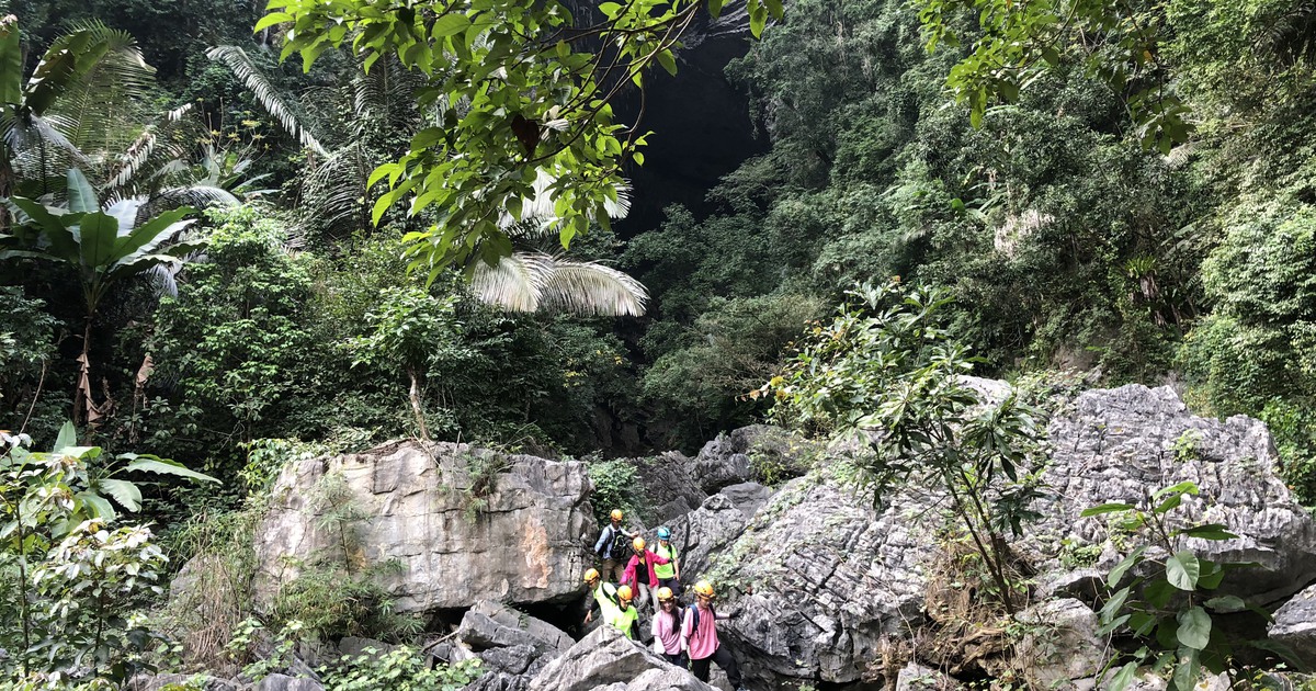 Hang Tiên có gì đẹp mà nhiều người muốn khám phá?