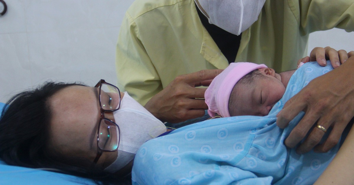 Những công dân 'nhí' đầu tiên năm Tân Sửu giữa mùa dịch Covid-19