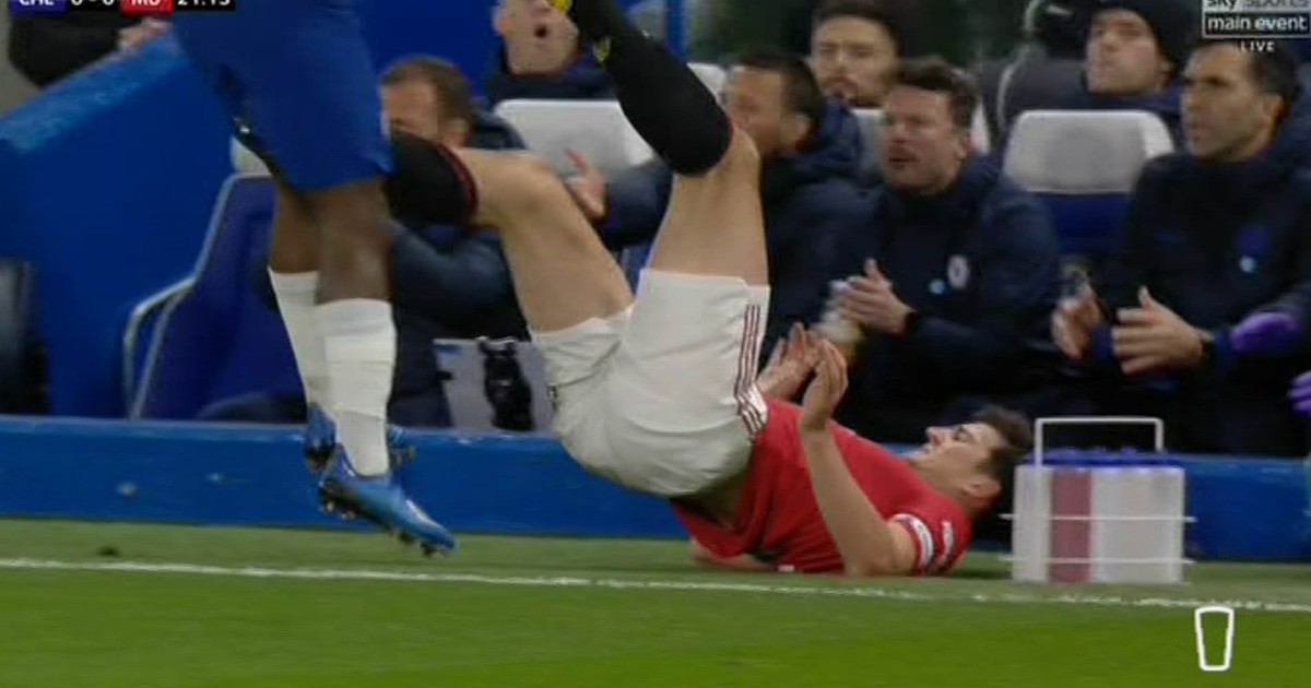 Trọng tài đã ép Chelsea phải thua M.U cho bằng được?