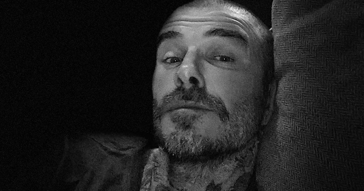 David Beckham gây sốc khi cạo trọc đầu chống dịch Covid-19