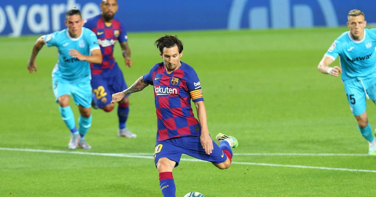 Messi gia hạn với Barcelona thêm 2 năm, nhưng có thể ra đi bất cứ lúc nào