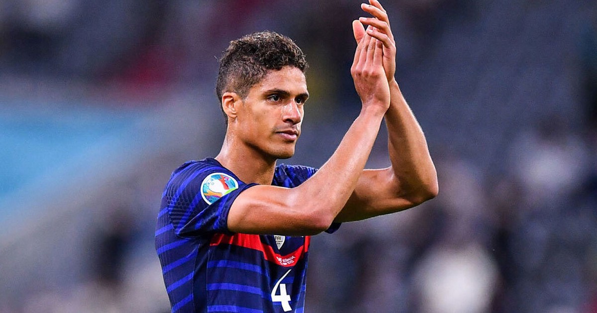 Chuyển nhượng mùa hè: M.U đàm phán trực tiếp với Real Madrid mua trung vệ Raphael Varane