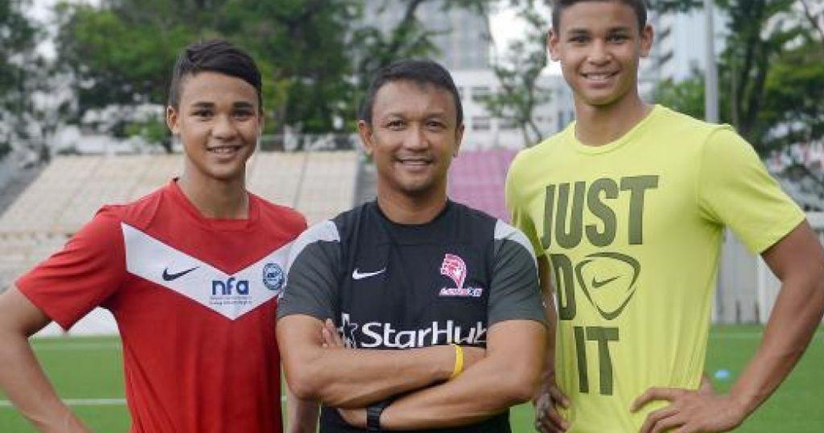 Chủ nhà AFF Cup Singapore triệu tập 3 con trai của huyền thoại Fandi Ahmad