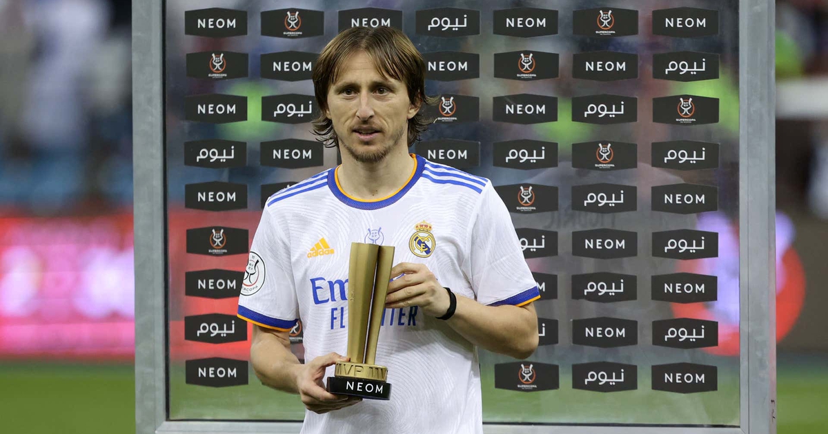 Chủ tịch Real Madrid khẳng định Luka Modric xứng đáng đoạt Quả bóng vàng như Messi