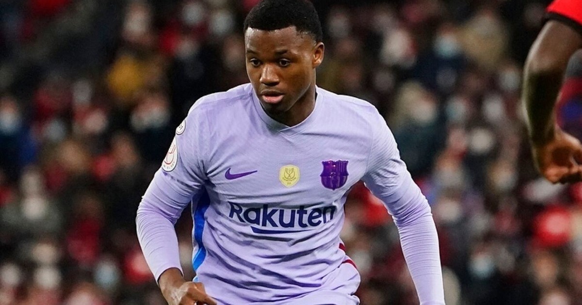 Barcelona lâm nguy với mùa giải tay trắng, Ansu Fati tái phát chấn thương