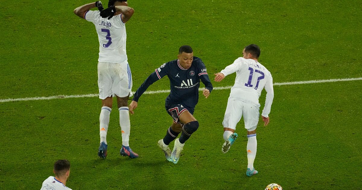 Mbappe cam kết gắn bó với PSG sau bàn thắng hạ Real Madrid