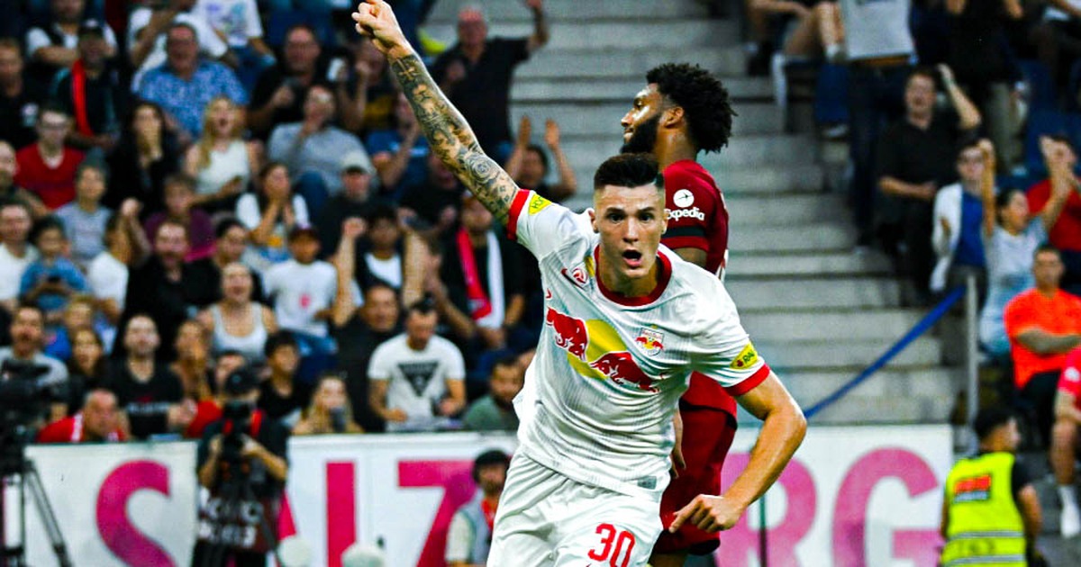 Mục tiêu chuyển nhượng của M.U ghi bàn đánh bại Liverpool