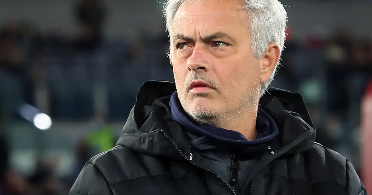 Antonio Cassano không bỏ lỡ cơ hội công kích HLV Mourinho