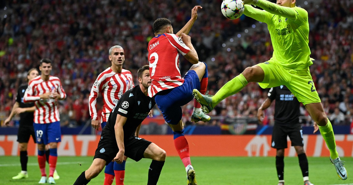 Bao nhiêu đội đã vào vòng 1/8 Champions League, cơ hội của Barcelona mong manh ra sao?