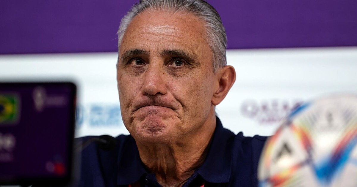 Tuyển Brazil níu kéo HLV Tite bất thành, Pep Guardiola phớt lờ Selecao