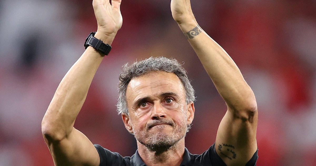 LĐBĐ Tây Ban Nha sa thải HLV Luis Enrique, bổ nhiệm Luis de la Fuente