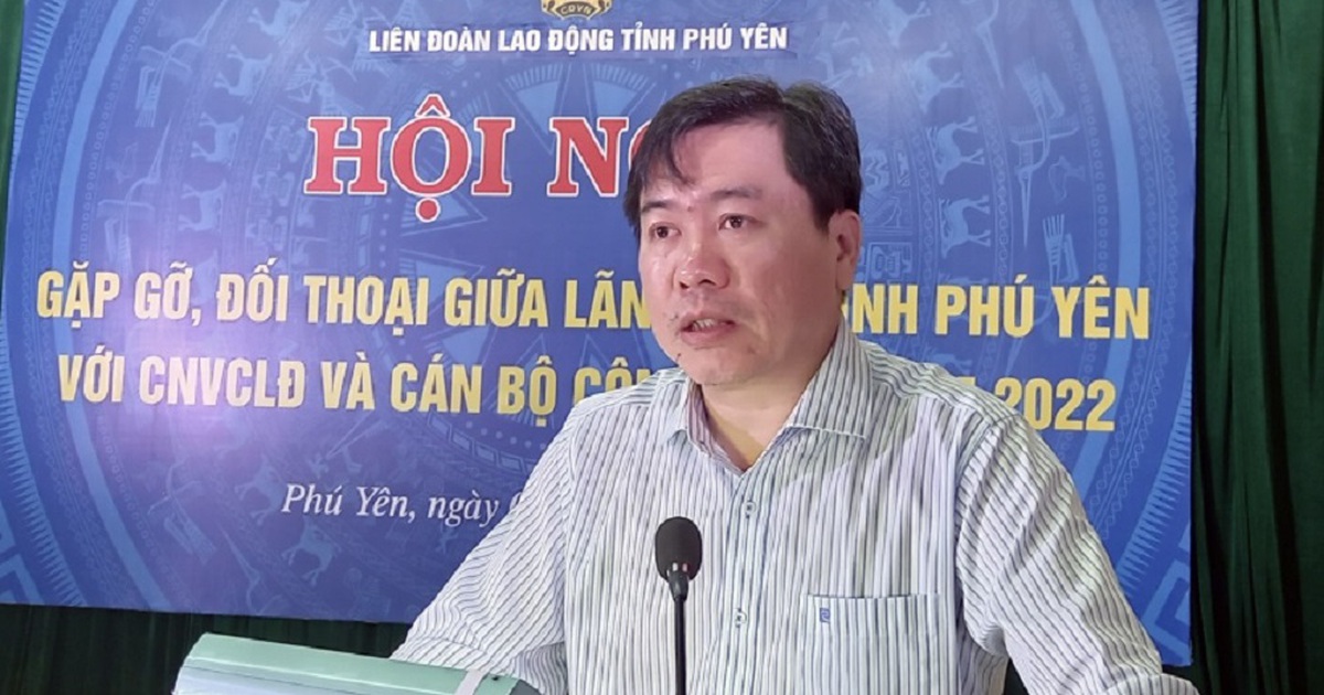 Chủ tịch UBND tỉnh Phú Yên đối thoại với người lao động