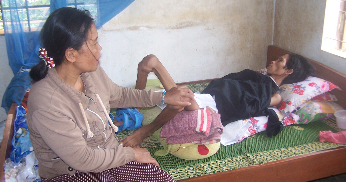 Yêu qua mạng, nam thanh niên bị đánh ghen tàn bạo vì người tình 'Lùn Mi Nhon'