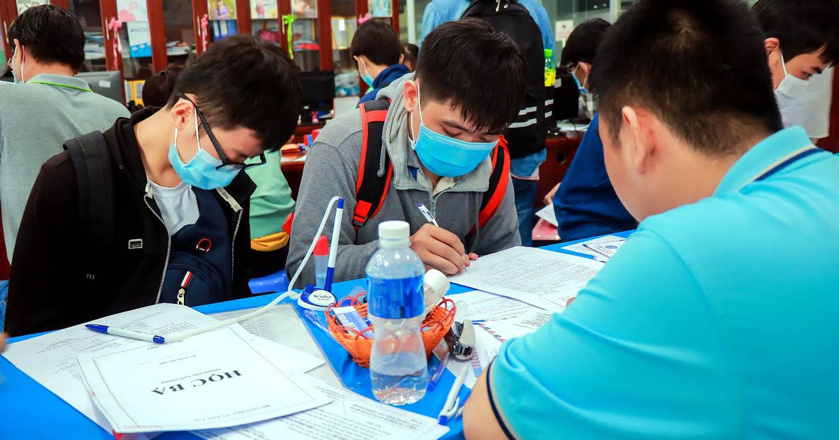 Điểm chuẩn 2 trường ĐH: Logistics và quản lý chuỗi cung ứng cao nhất trên 29 điểm