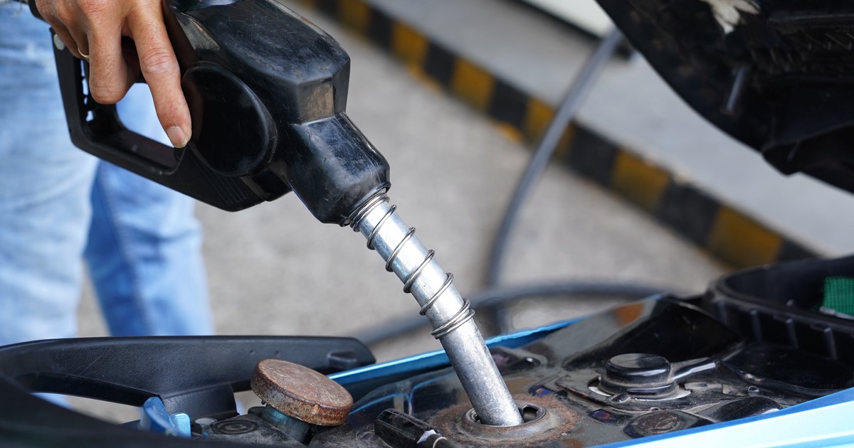 Bộ Công thương yêu cầu tăng số lượng nhập khẩu xăng dầu