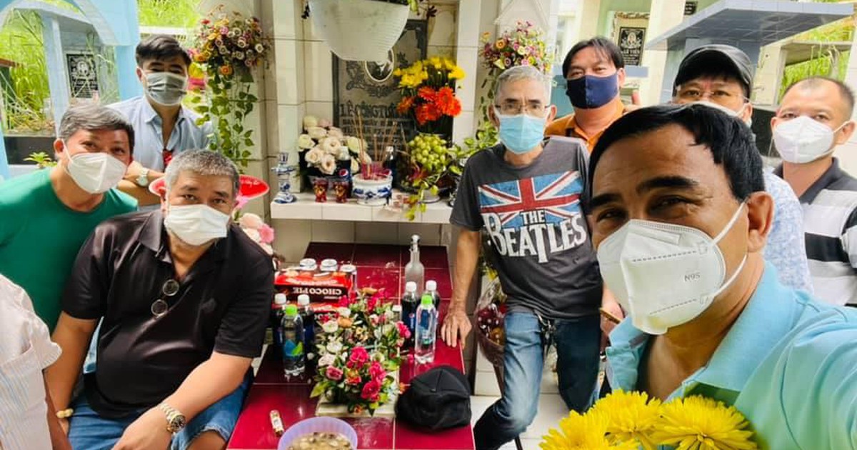 Quyền Linh, Phước Sang viếng mộ Lê Công Tuấn Anh, nhắn nhủ điều xúc động