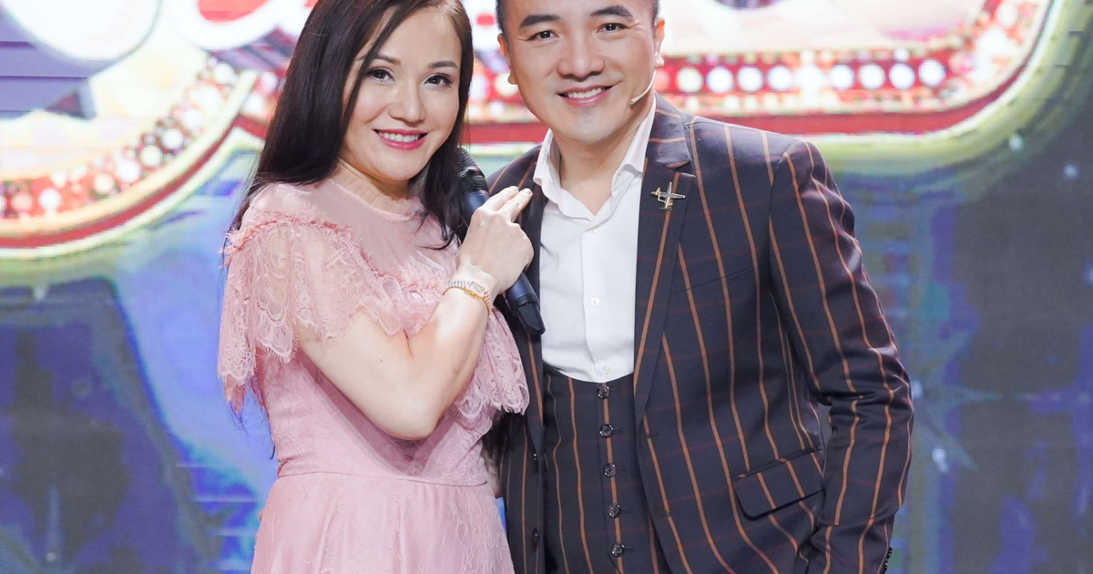 'Nữ hoàng nhạc sến miền Tây' tiết lộ thời kiếm sống nhờ hát lót, ngủ nhà dân