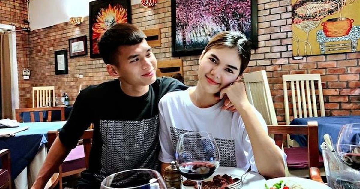 'Bản sao' Ngọc Trinh chia tay cầu thủ U.21, tố tình cũ lăng nhăng