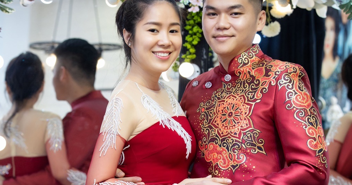 Ông xã hỗ trợ Lê Phương làm nghệ thuật sau khi sinh con thứ hai