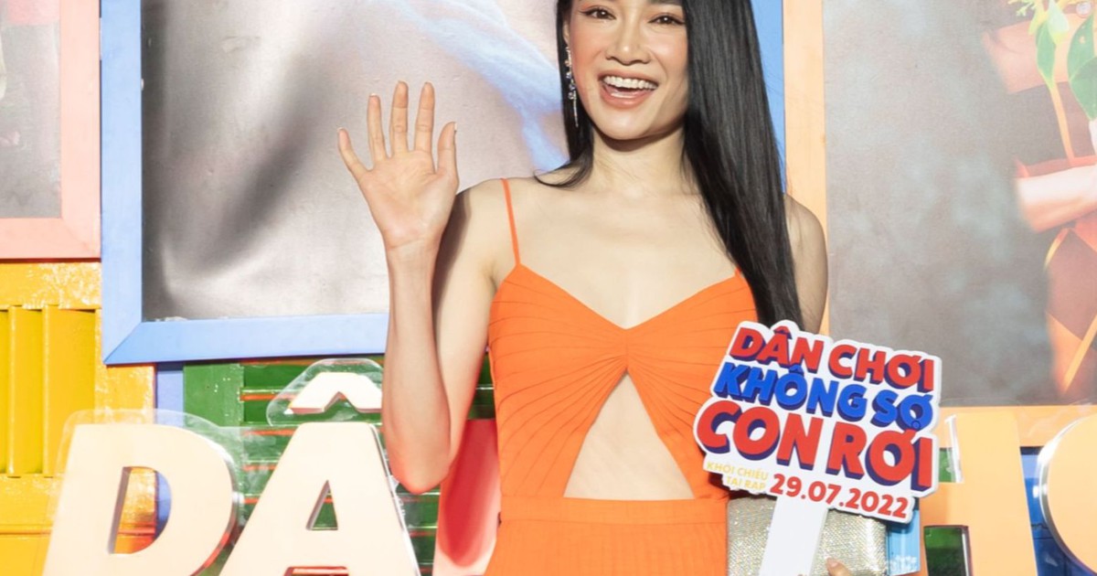 Nhã Phương khoe nhan sắc gợi cảm trên thảm đỏ