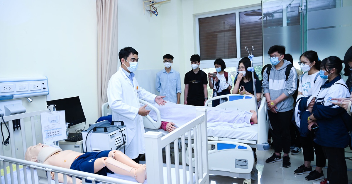 Đề xuất điểm sàn ngành y khoa, răng hàm mặt năm 2022 vẫn là 22