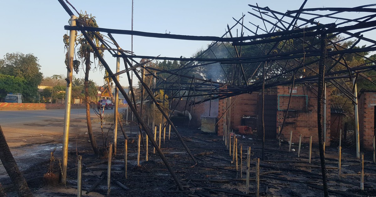 Bà hỏa thiêu rụi 3 quán cà phê giáp ranh Bình Dương và Bình Phước