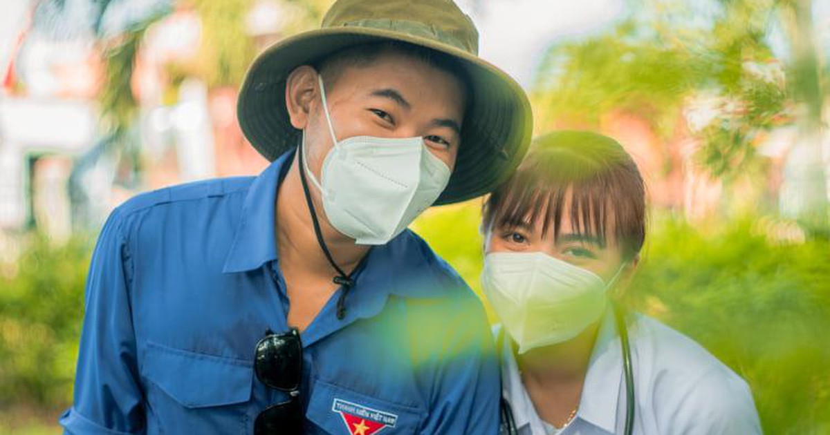 Ảnh cưới đặc biệt của cán bộ Đoàn nên duyên cùng nữ dược sĩ