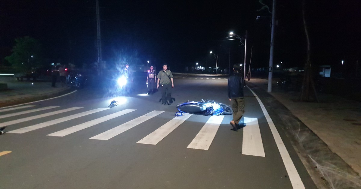 Bình Phước: Nam thanh niên tử vong trong vụ xe máy va chạm cột điện