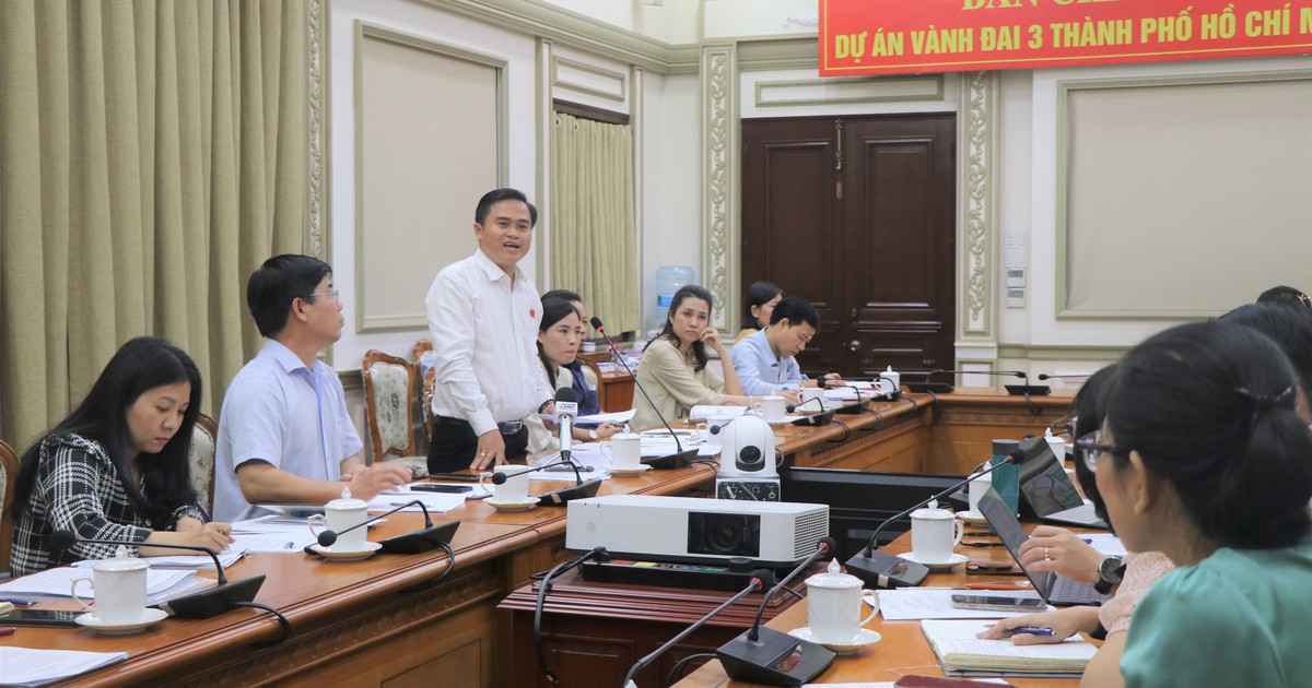 Tập trung toàn lực chăm lo cho người dân TP.HCM dịp Tết 2023