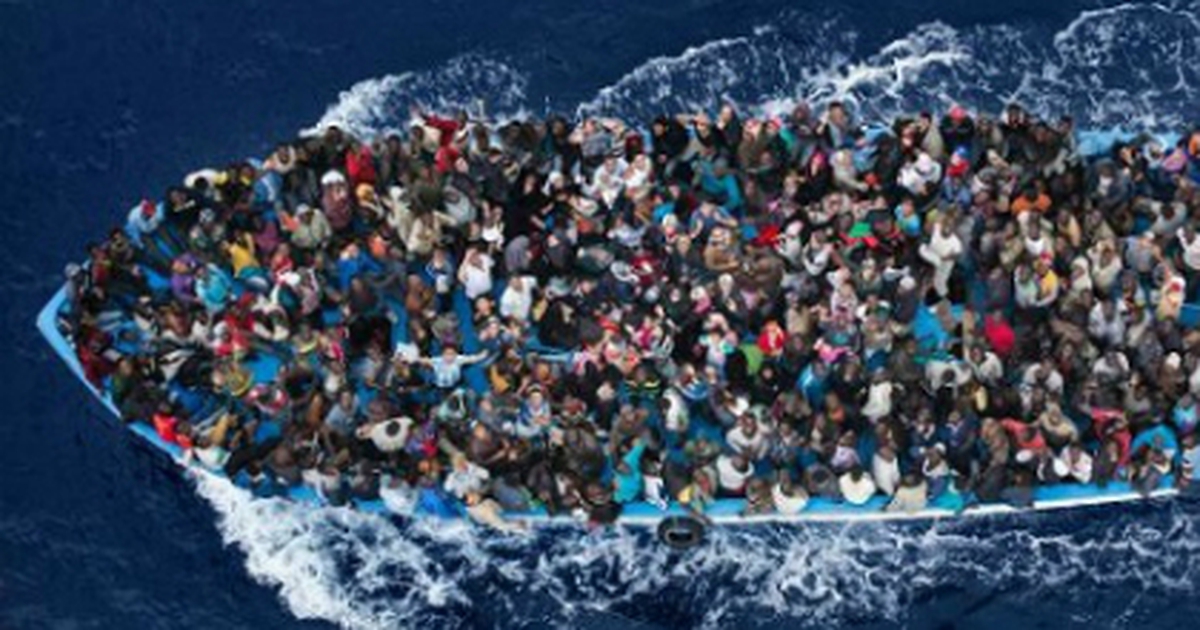 IS trà trộn vào dòng người di cư sang châu Âu