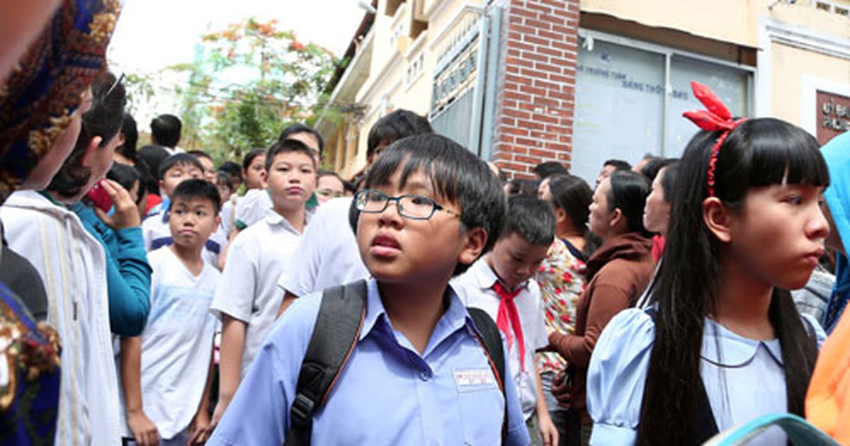 'Khảo sát' vào lớp 6 Trường THPT chuyên Trần Đại Nghĩa: Thu cả giấy nháp của thí sinh