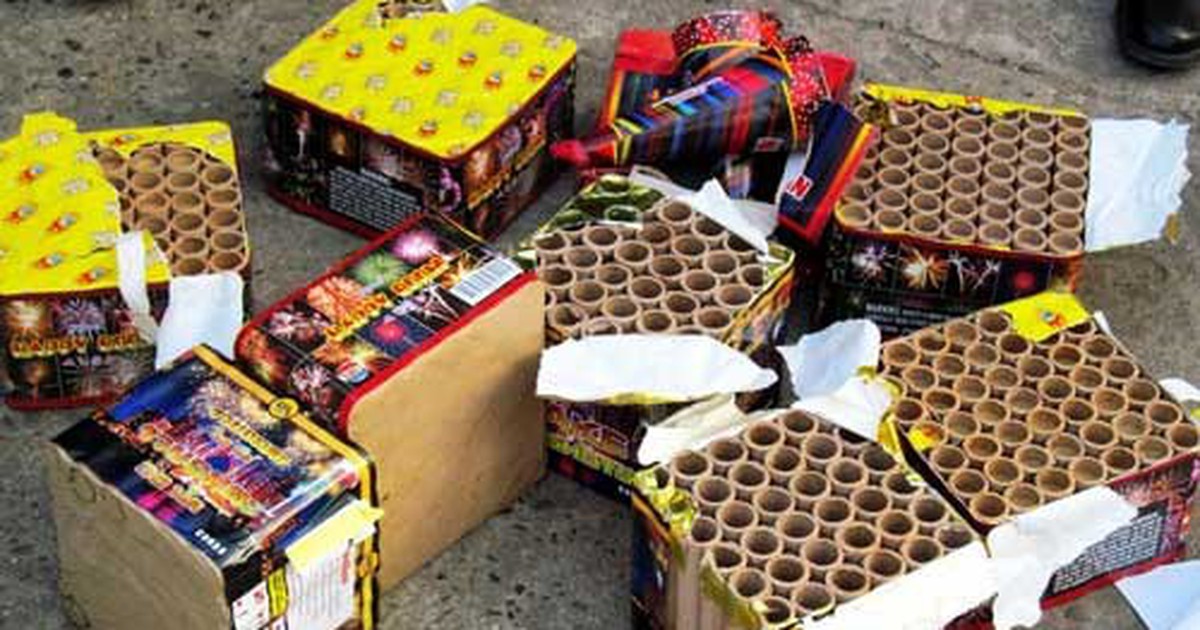 Bắt vụ vận chuyển gần 17.000 quả pháo