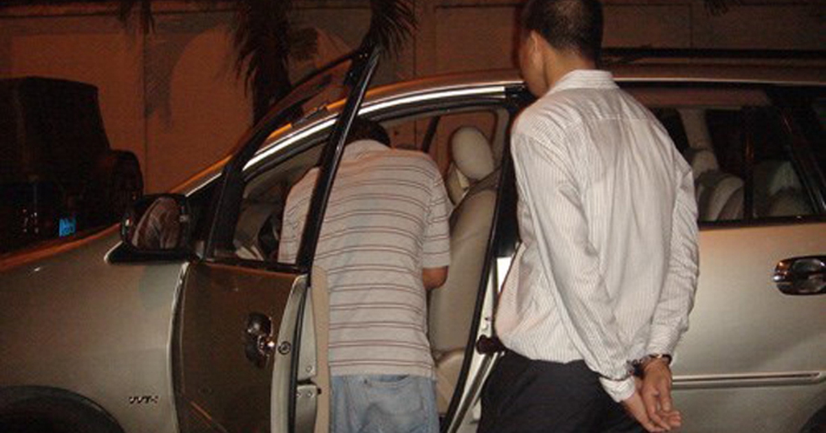 Dùng giấy tờ giả thuê ô tô mang sang Campuchia bán