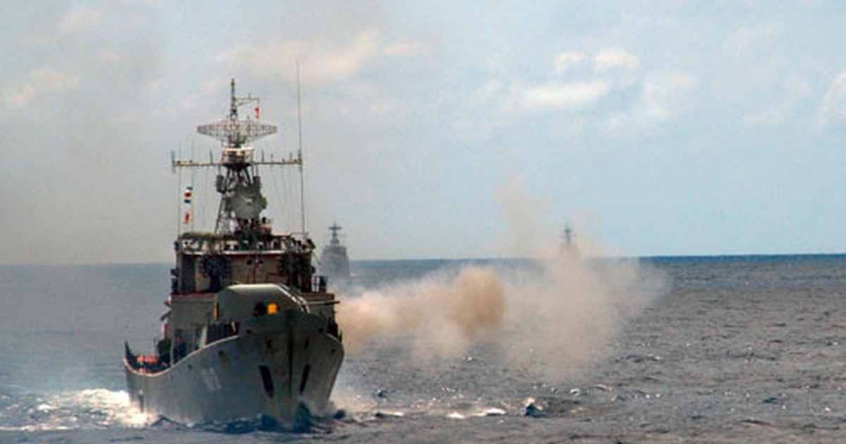 Lữ đoàn 171 Hải quân đón nhận Huân chương Bảo vệ Tổ quốc hạng nhất