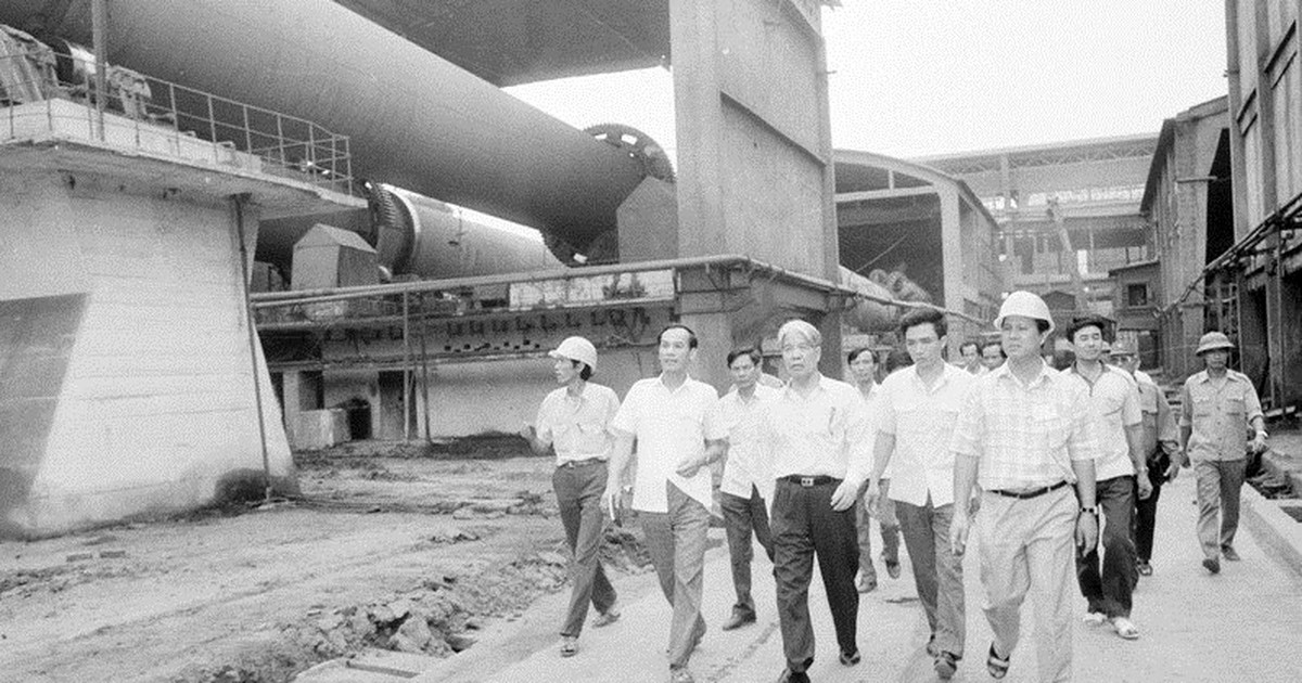 Nguyên Tổng bí thư Đỗ Mười và những thời điểm bước ngoặt